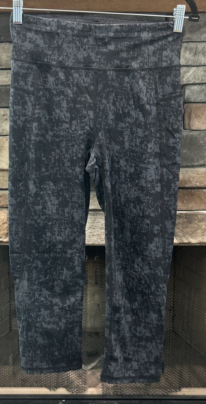 Women’s SWEATY BETTY Black/Gray 7/8 Leggings Size M *B6